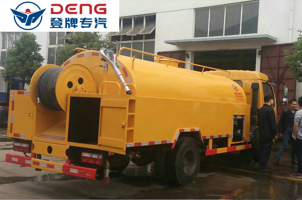 東風(fēng)多利卡高壓清洗車_09