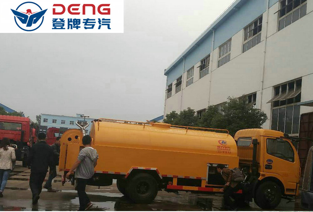 東風(fēng)多利卡高壓清洗車_10