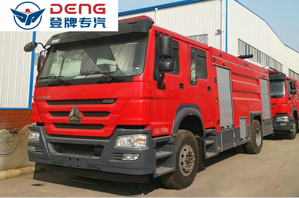 豪沃8噸泡沫消防車_05