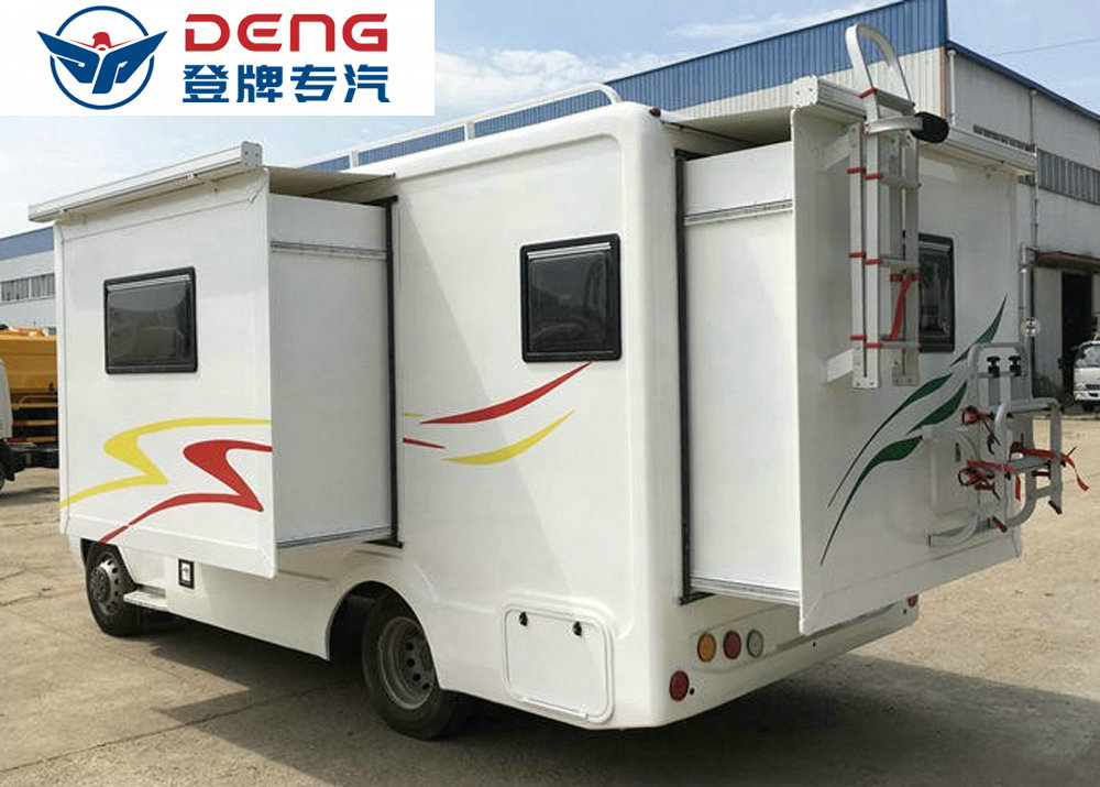 依維柯C型雙拓展房車_09