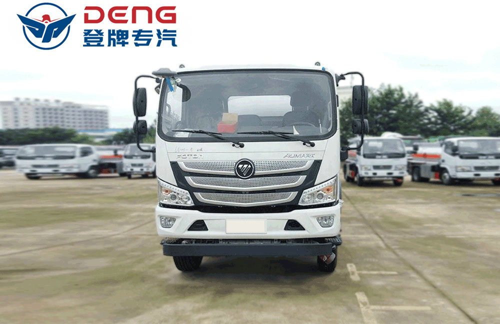 國(guó)六福田歐馬可油罐車_07