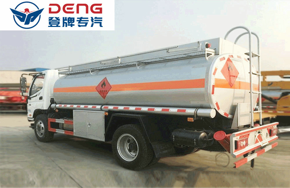 國(guó)六福田歐馬可油罐車_09